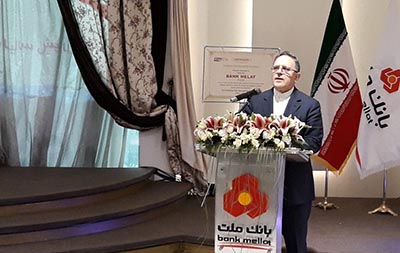 بانک مرکزی قاطعانه با فساد و اخلالگران اقتصادی مبارزه می کند 